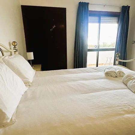 Charles House - Baleal