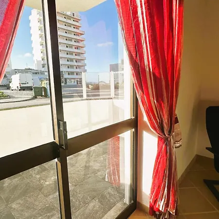 Charles House - Baleal